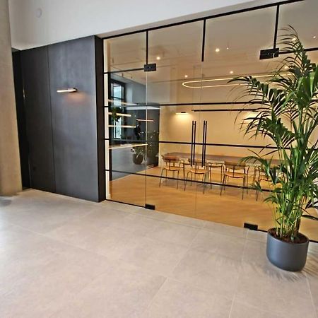 Modern Trafford 1Br Apartment-Free Parking-Cinema Room Manchester Extérieur photo