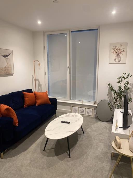 Modern Trafford 1Br Apartment-Free Parking-Cinema Room Manchester Extérieur photo